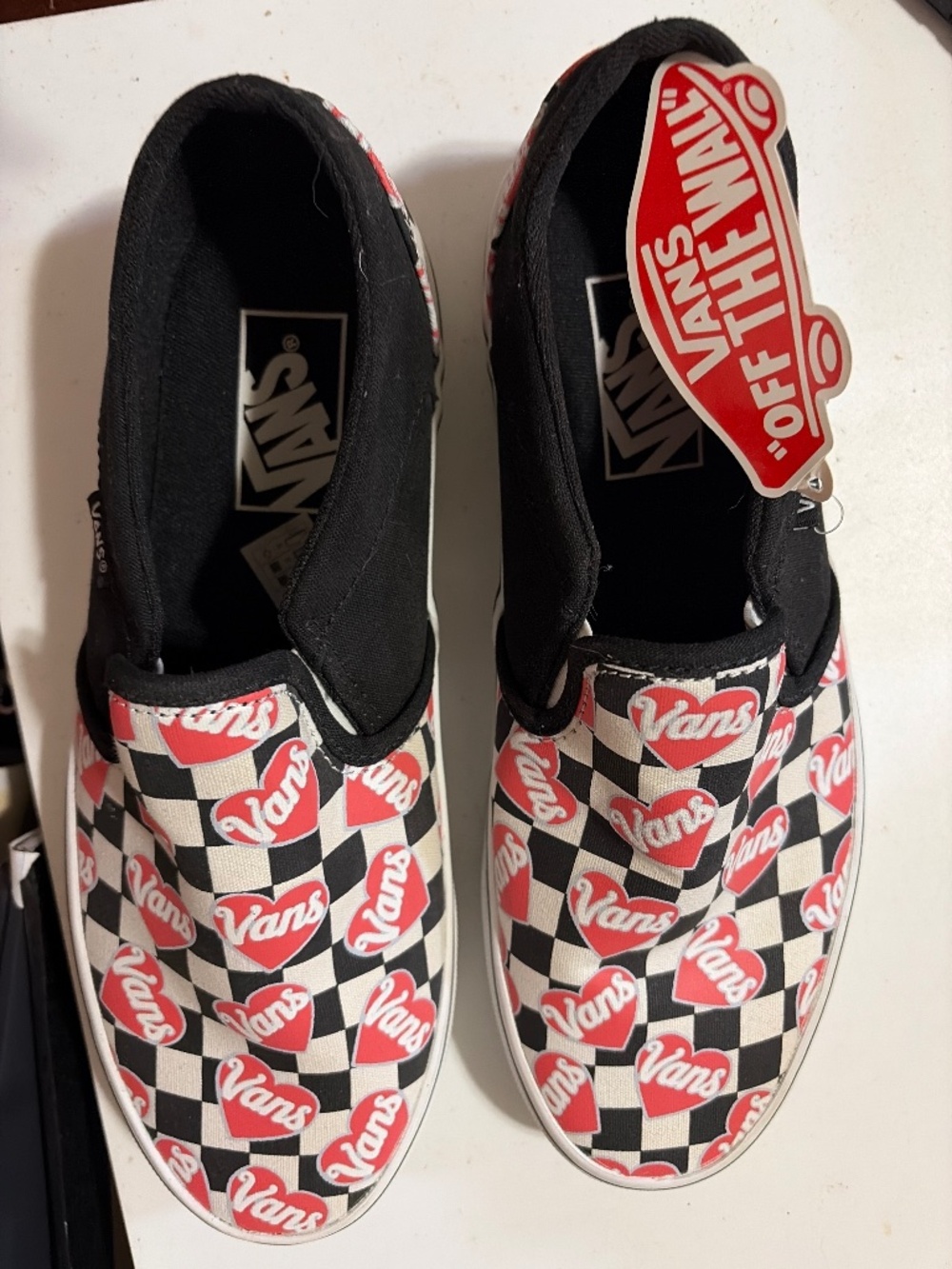 Vans - Picture 1 of 4